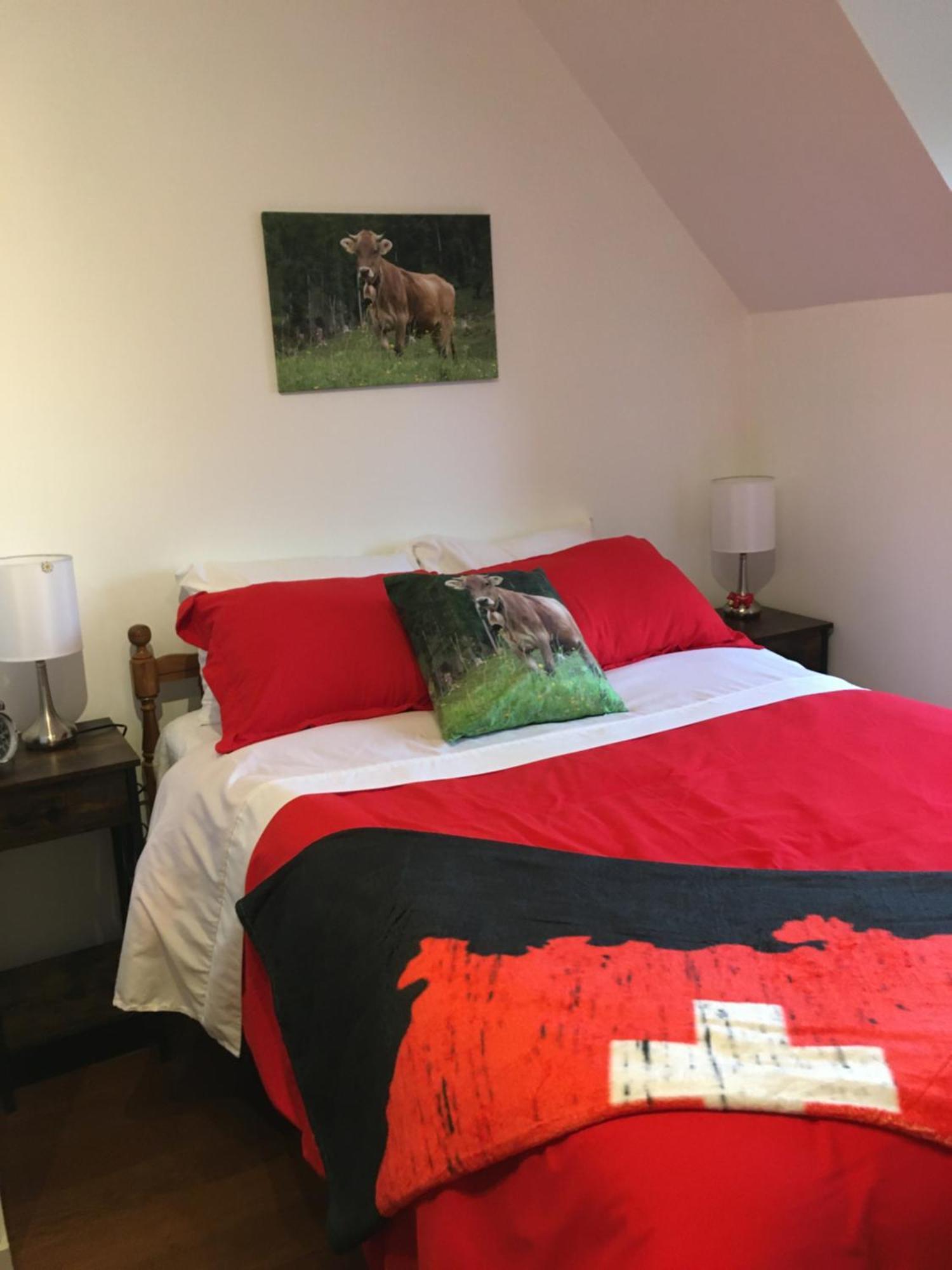 The Blue Cottage B&B Seventy Mile House Esterno foto