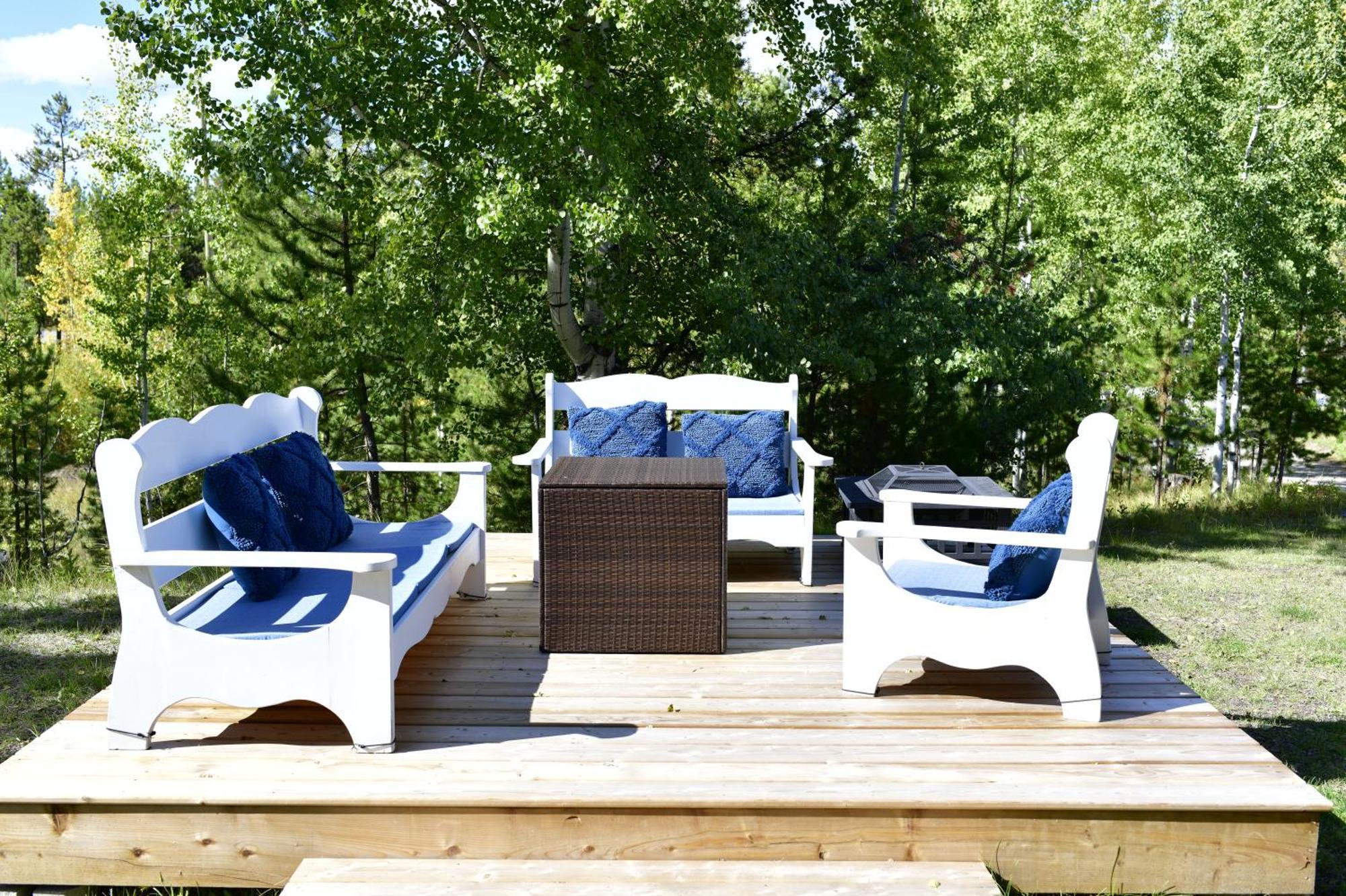 The Blue Cottage B&B Seventy Mile House Esterno foto