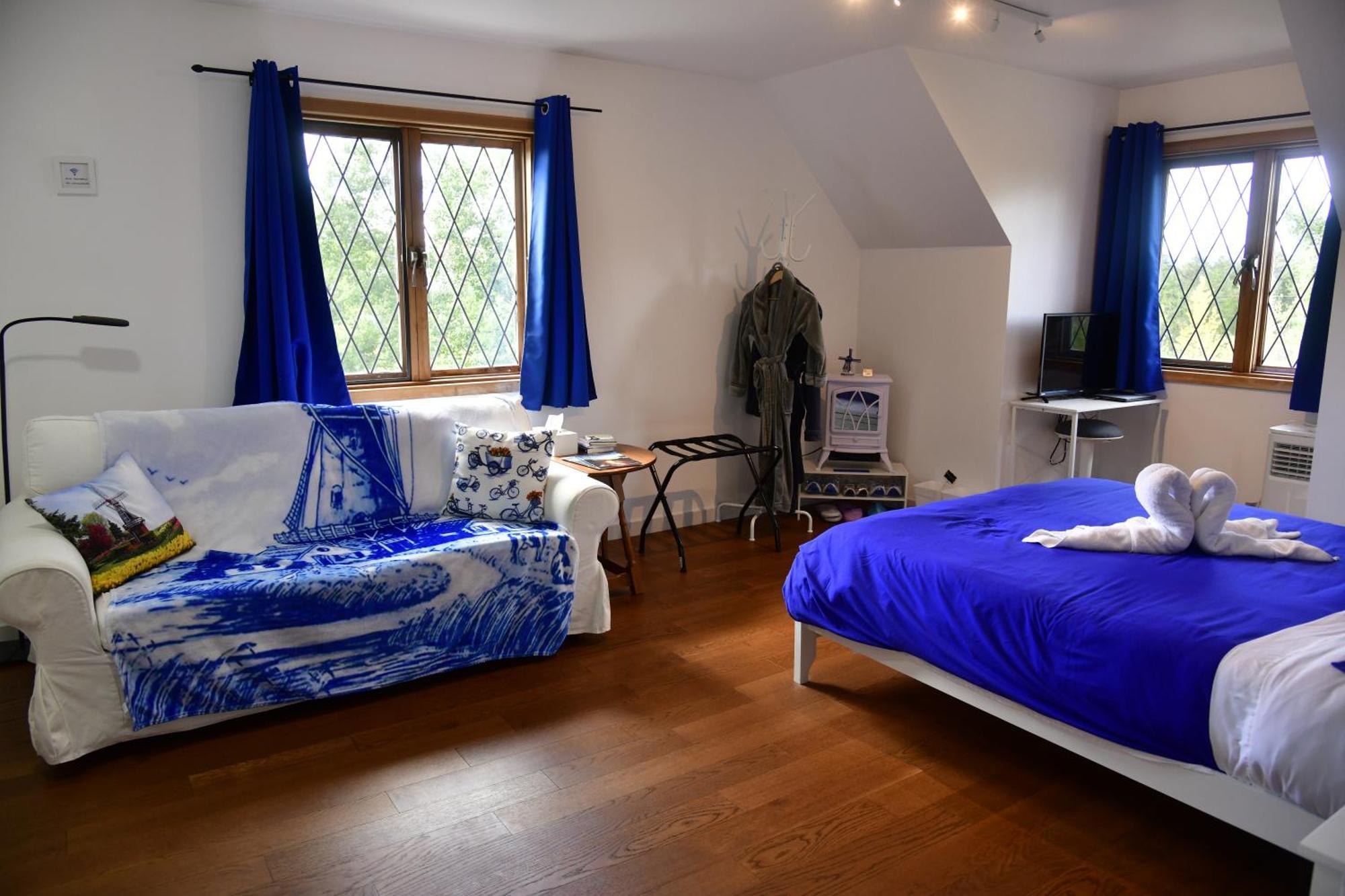 The Blue Cottage B&B Seventy Mile House Esterno foto